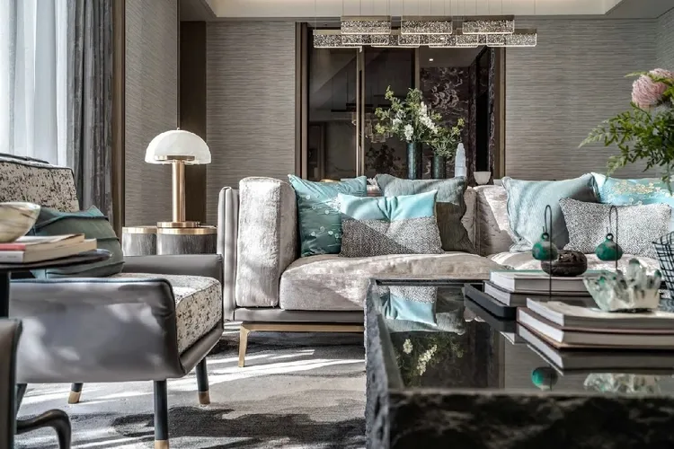 廚房吸頂燈怎么拆 常見長方形和圓形吸頂燈的拆卸方法2